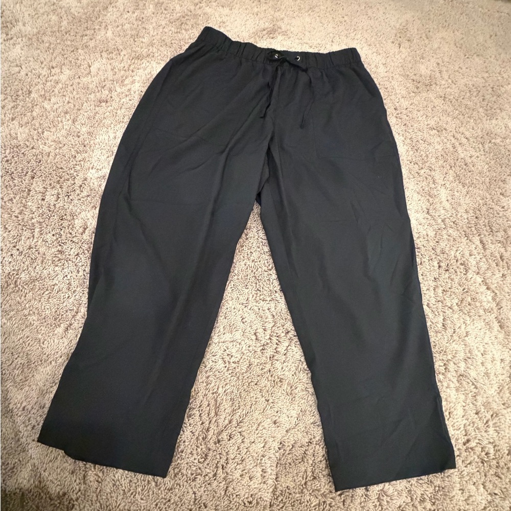 Large old navy stretchtech lightweight pants crop… - image 2